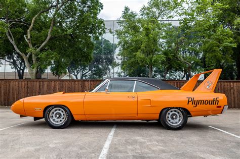 plymouth superbird vs charger daytona.